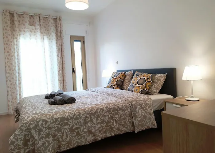 Lisbon Apartment -Free Parking 아파트 *