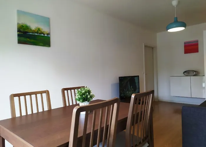 Lisbon Apartment -Free Parking 아파트